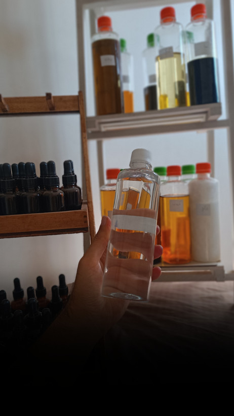 روغن نارگیل اصل: طلای مایع چندمنظوره برای زیبایی، سلامتی و آشپزی! (خرید آنلاین با تضمین کیفیت ارگانیک)